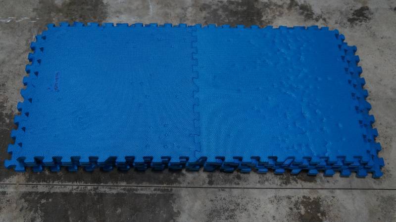 Lot of 4x10 Foam Pads (40 Sq. Ft.)