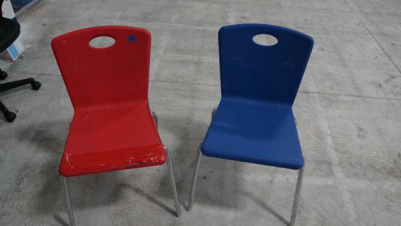Lof of 4 Steel Framed Chairs - 3 Blue & 1 Red