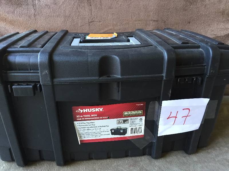 lot 47 image: Husky Tool Box- missing latches