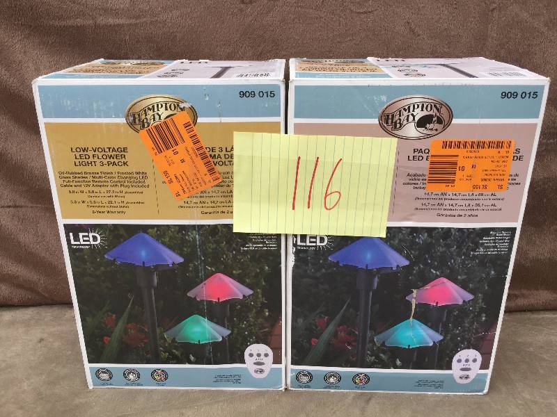 lot 116 image: Lot of 2 LED Outdoor lights