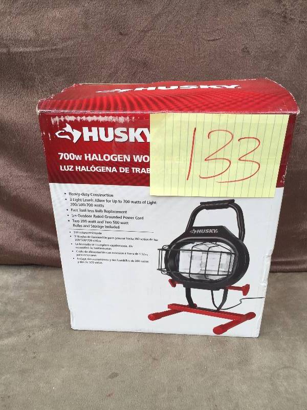 lot 133 image: Husky 700 Halogen Light