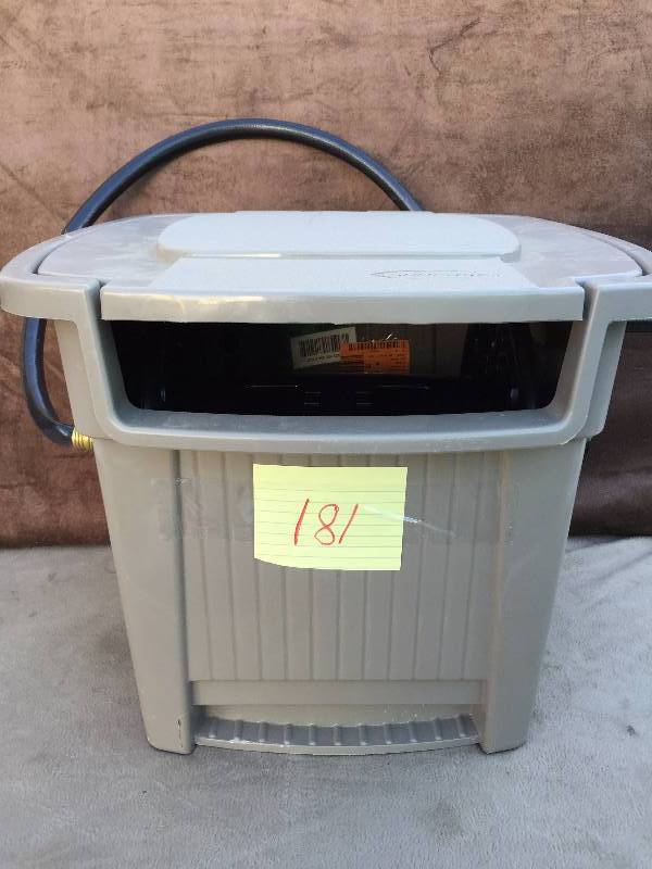 lot 181 image: Suncast Hose Reel