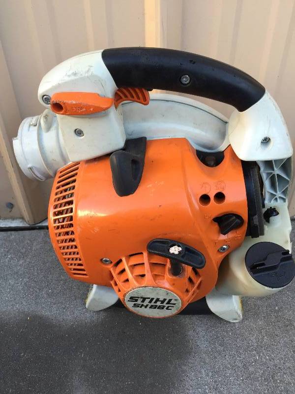 lot 191 image: STIHL  GAS POWERED LEAF BLOWER HAND HELD - Head only- Works well
