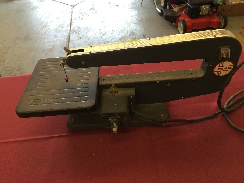 lot 22 image: Dremel Jig Saw Model 57-2  works