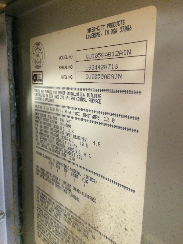 lot 32 image: Comfortmaker  Upflow forced air furnace  Nat Gas 50,000 BTUs  29.5 long x 15.50 wide x 40.50 high  Used  Works
