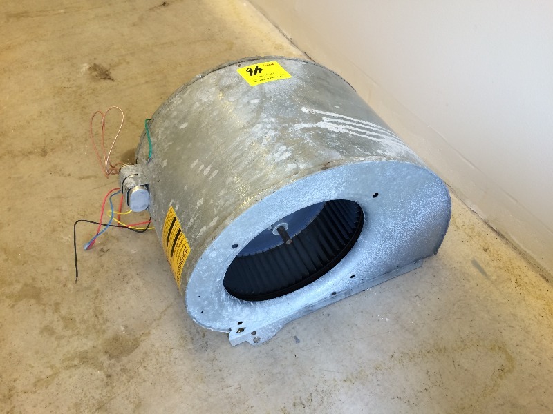 lot 46 image: Furnace Blower Fan and motor - works