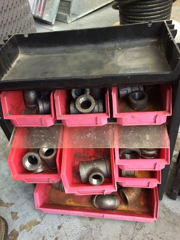 lot 120 image: Large to of 12 try 1 black iron gas pipe fittings and brass fittings, gas shutoff valves,  3 organizers
