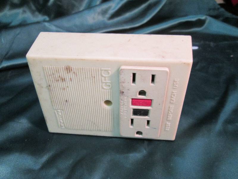 Leviton GFCI Power Outlet W Reset ...