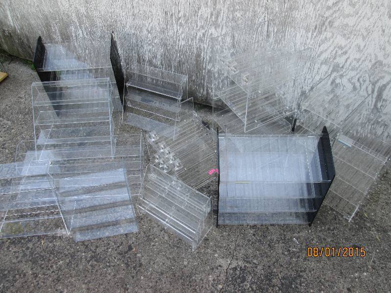 Lot of clear acrylic plastic shelve...