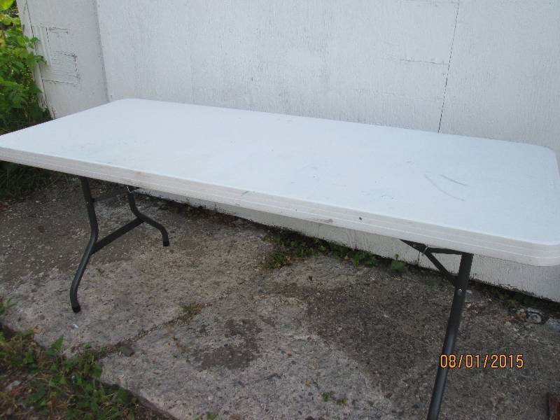 Lifetime plastic folding table in g...