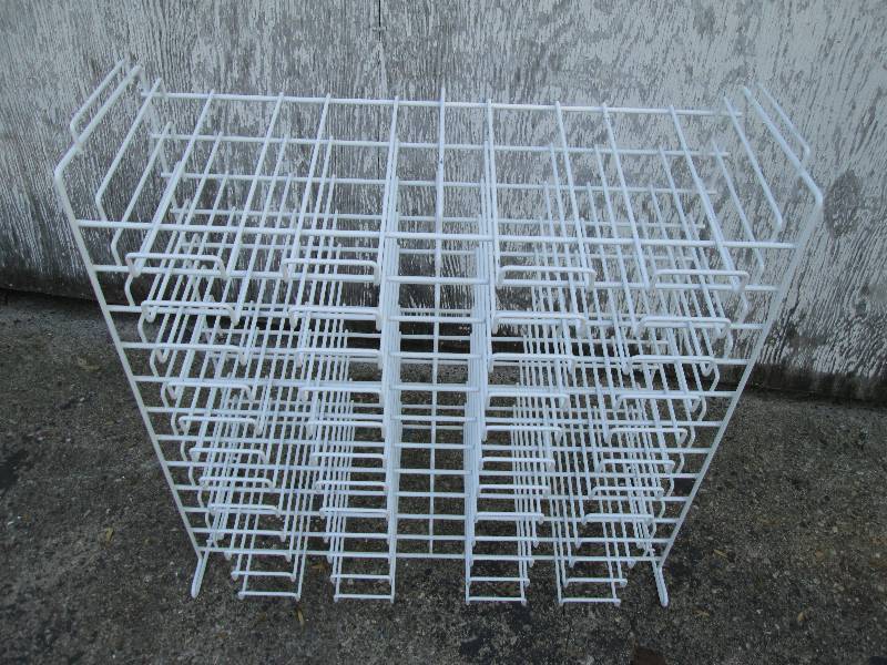 Scrapbooking wire paper display rac...