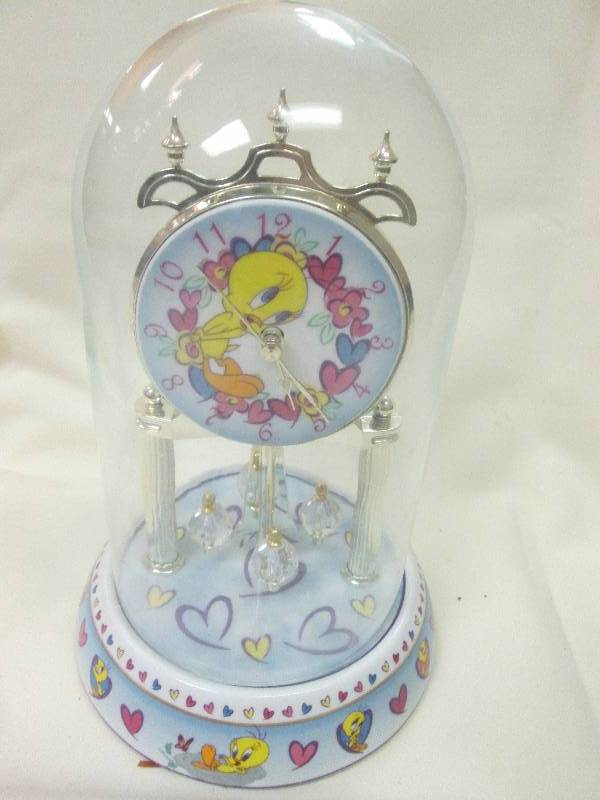 Tweety Bird Battery Operated Clock ...