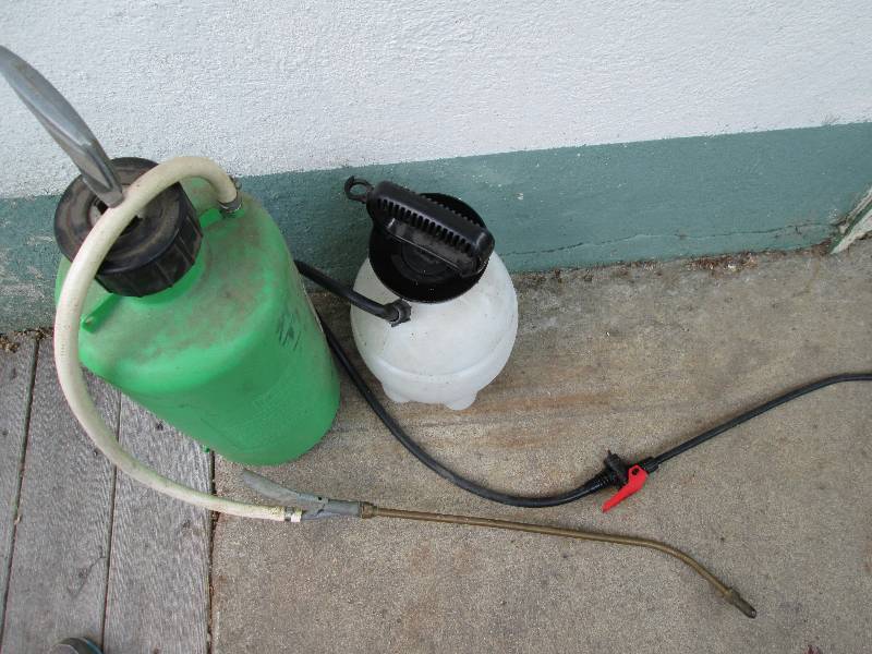 2 sprayers...