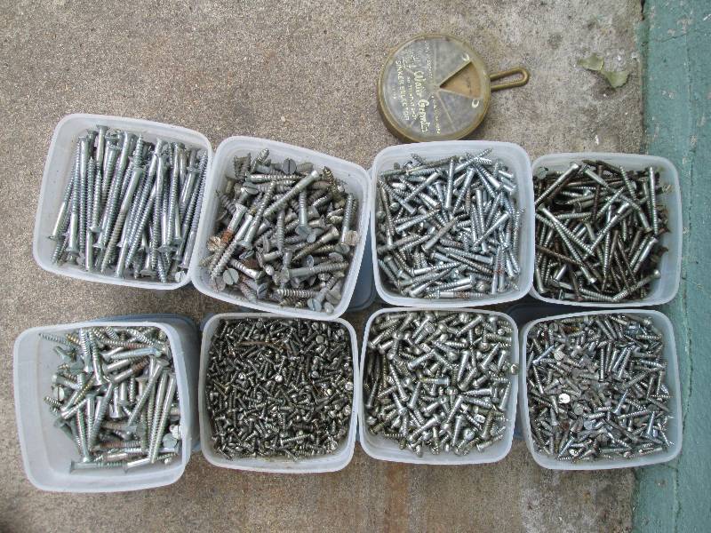Lot of fastners in plastics contain...