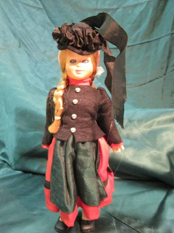 Toy Doll W Opening and Closing Eye...
