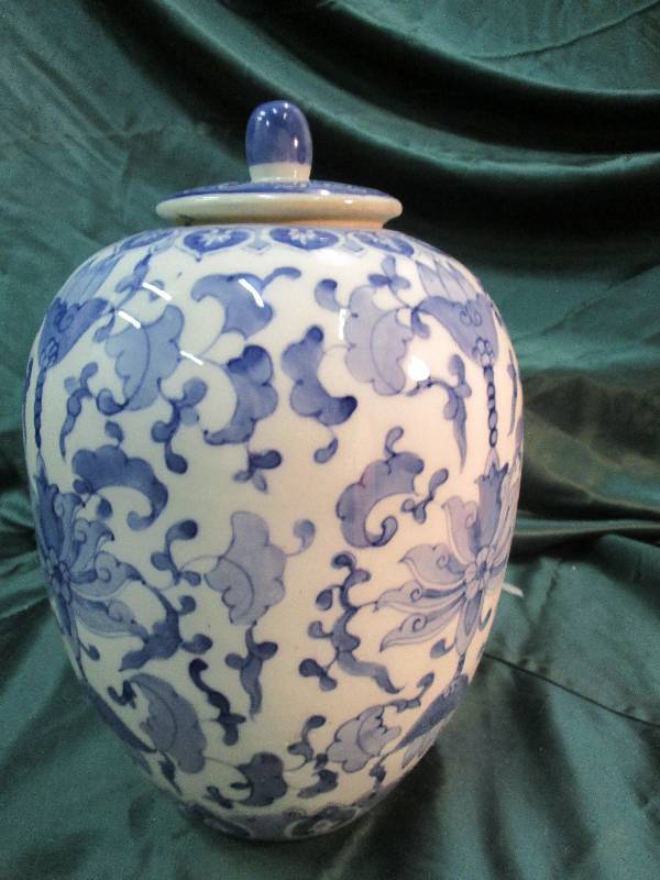 Home Dcor, Vintage White & Blue V...