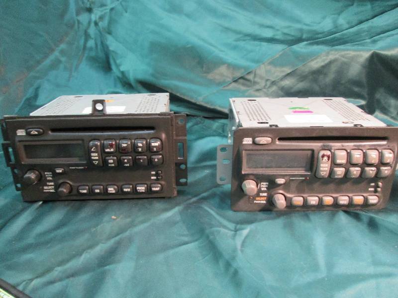 3 Automobile Stereo Box W CD Playe...
