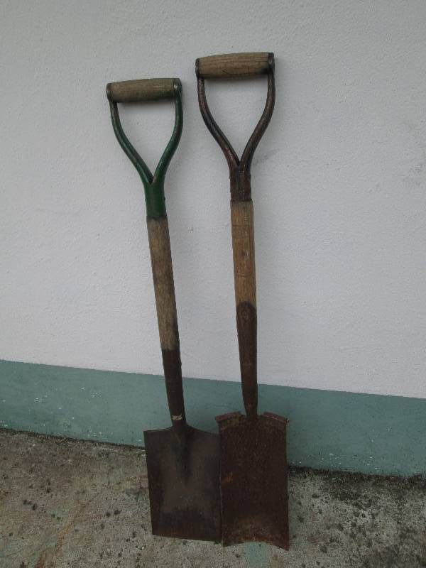 2 Shovels...