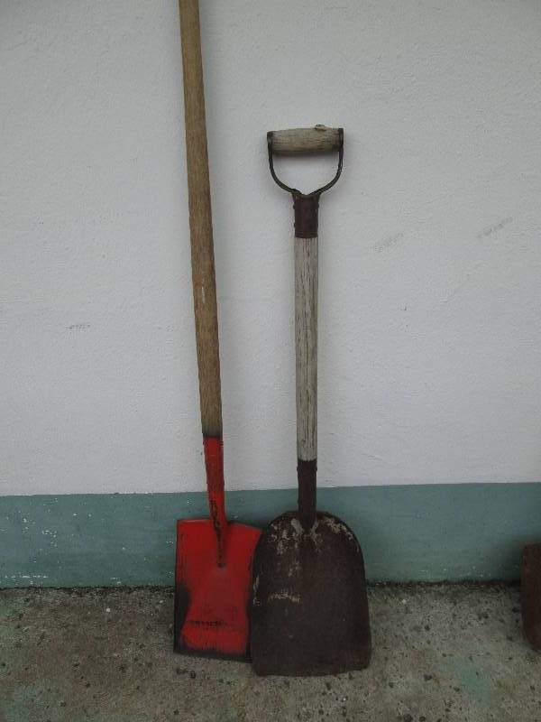2 Shovels...