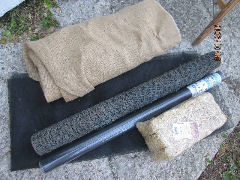 lot 51 image: Lot of craft supplies, includes ne...