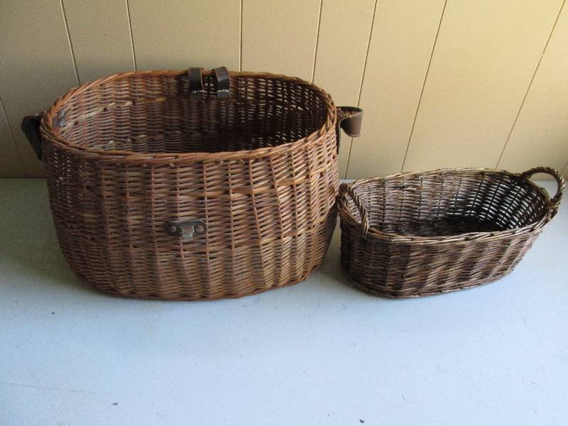 Grandmas old wicker basket, very ol...