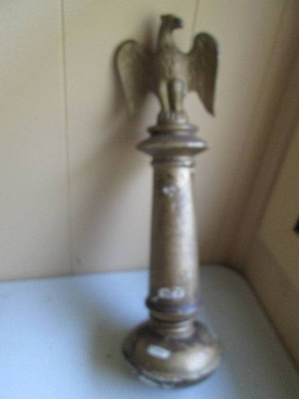 Eagle on a pedeistal, fits on a pos...