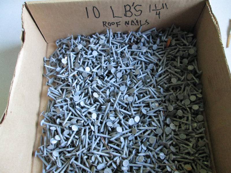 10 lbs of 1 14 roof nails...