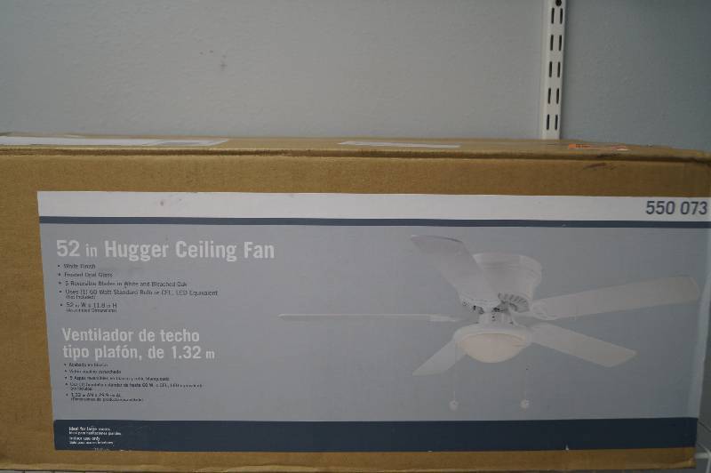 lot 23 image: Ceiling Fan