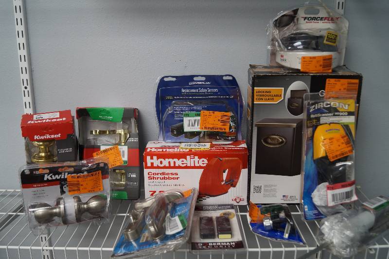 lot 35 image: Home Items