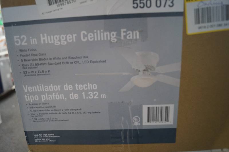 lot 25 image: Ceiling Fan