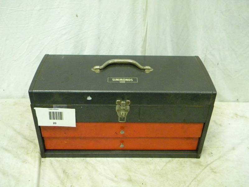 lot 20 image: Simmonds Toolbox