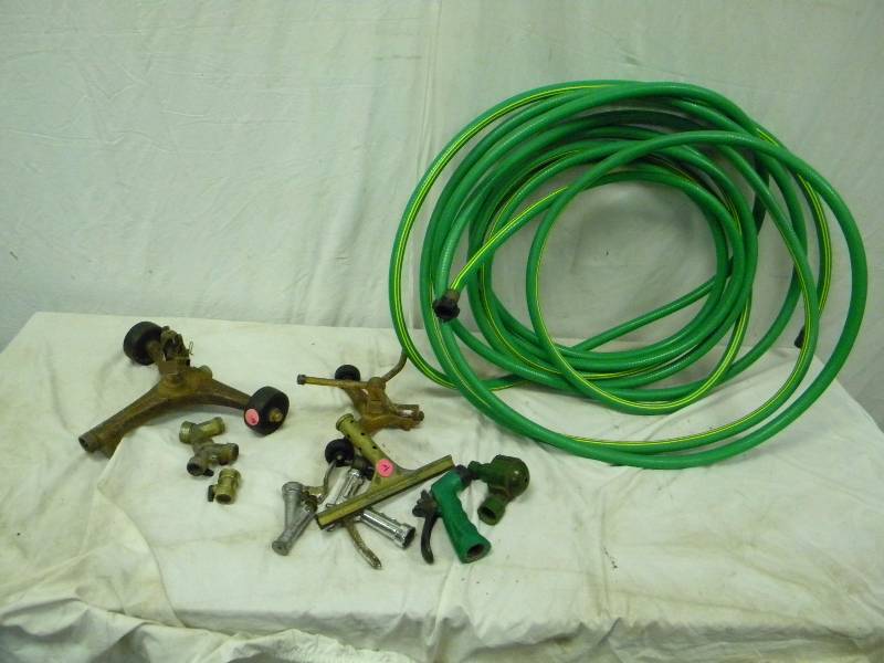 lot 36 image: Lot of misc garden