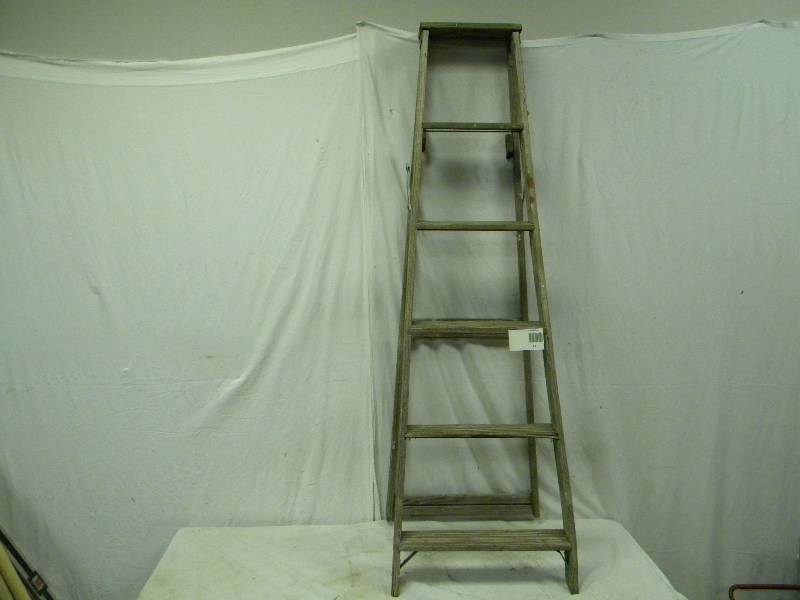 lot 47 image: Wooden Ladder
