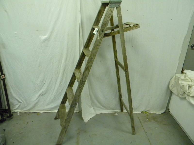 lot 52 image: Wooden Ladder
