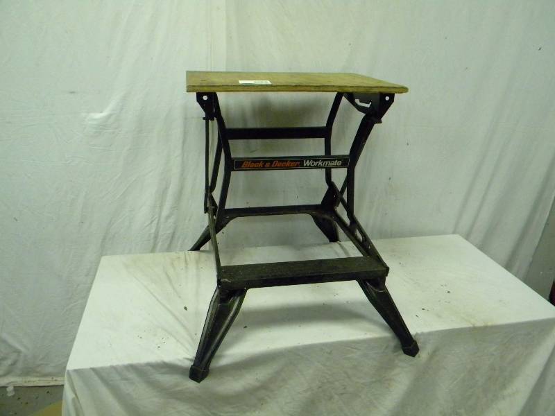 lot 74 image: Black & Decker Portable workmate