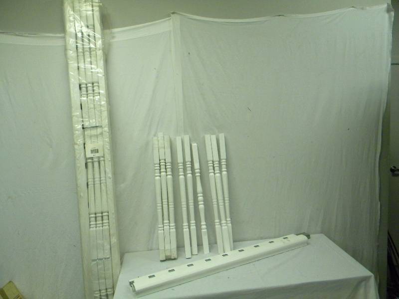 lot 114 image: Hand Rail package