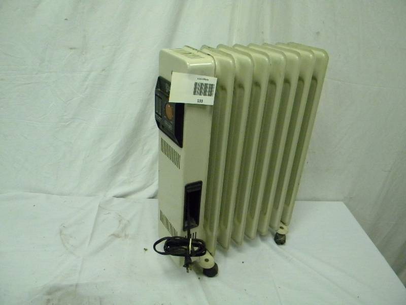 lot 133 image: Portable Heater