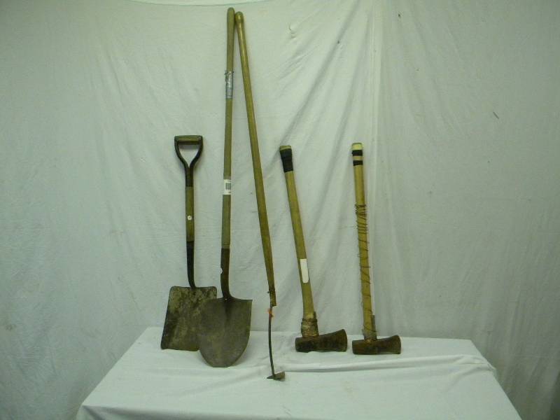 lot 139 image: Lot of Yard Tools
