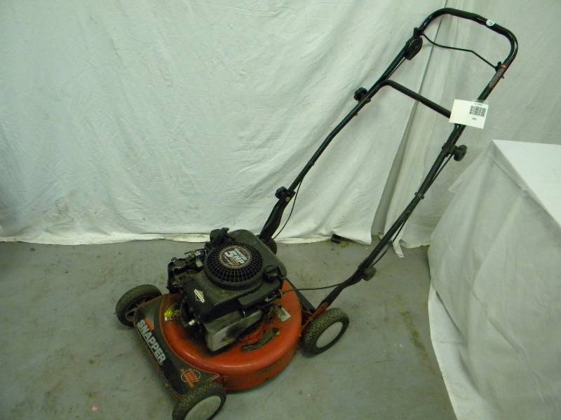 lot 143 image: Snapper Lawn Mower