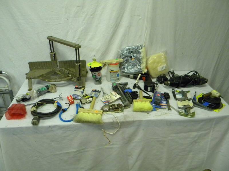 lot 182 image: Hardware and Tools Lot