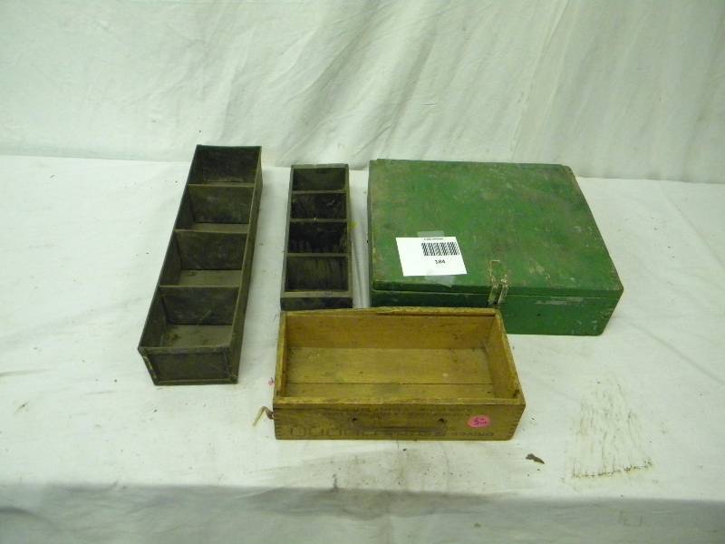 lot 184 image: Vintage Trinket boxes