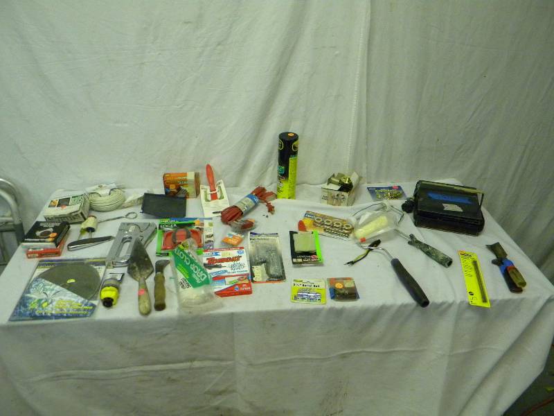 lot 196 image: Garage Misc Lot