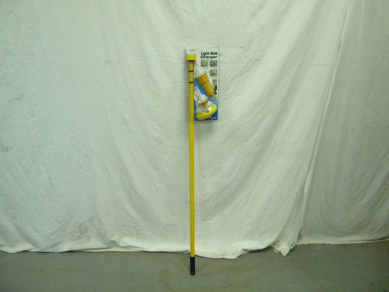 lot 206 image: Light Bulb Changer