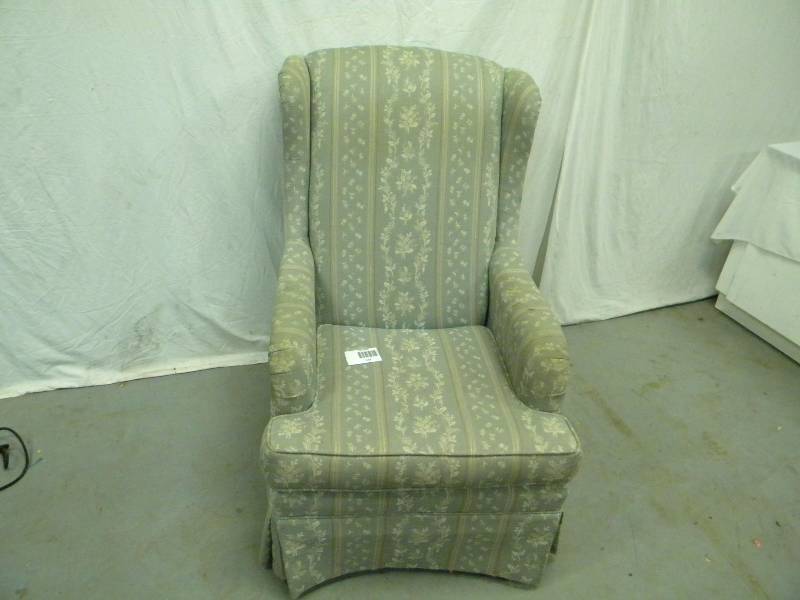 lot 218 image: High Back Chair