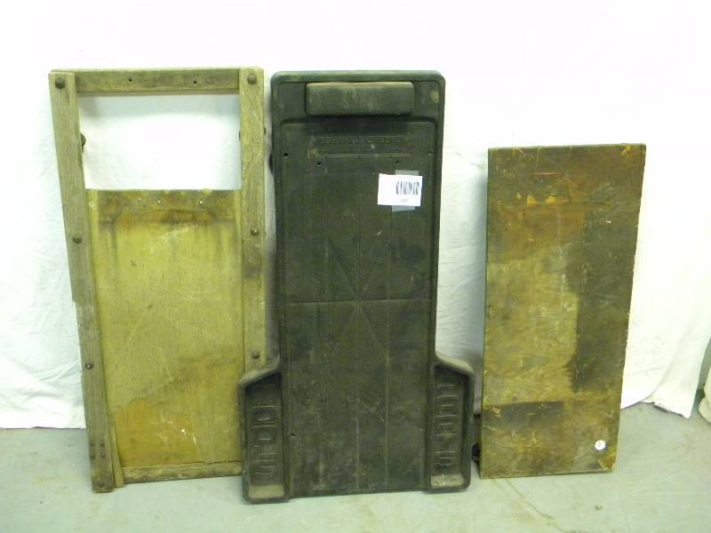 lot 222 image: Tool Cart Lot