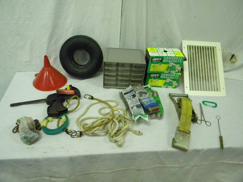 lot 235 image: Misc Garage Stuff
