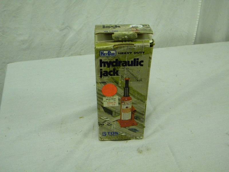lot 238 image: Hydraulic Jack