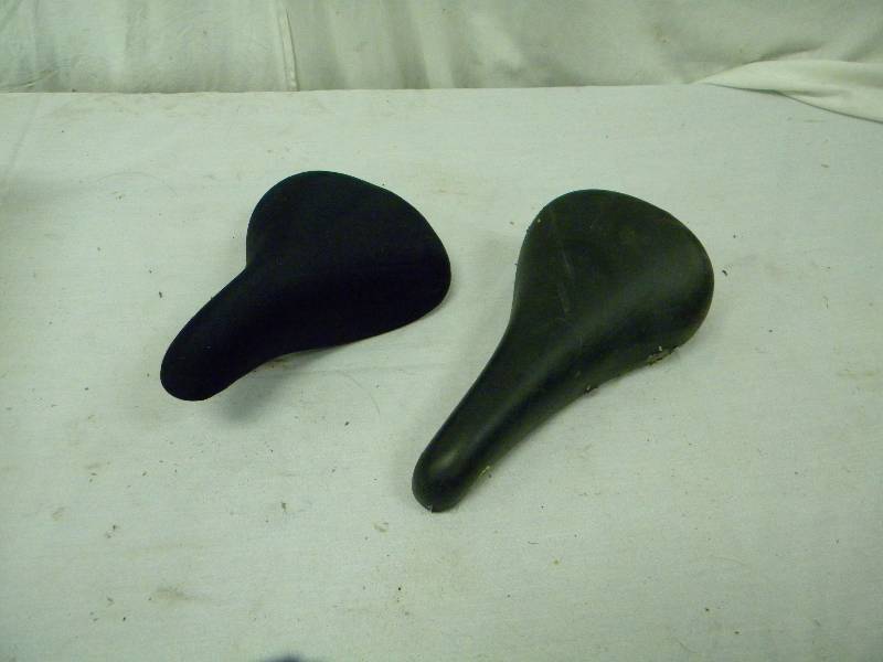 lot 243 image: Bicycle Seats