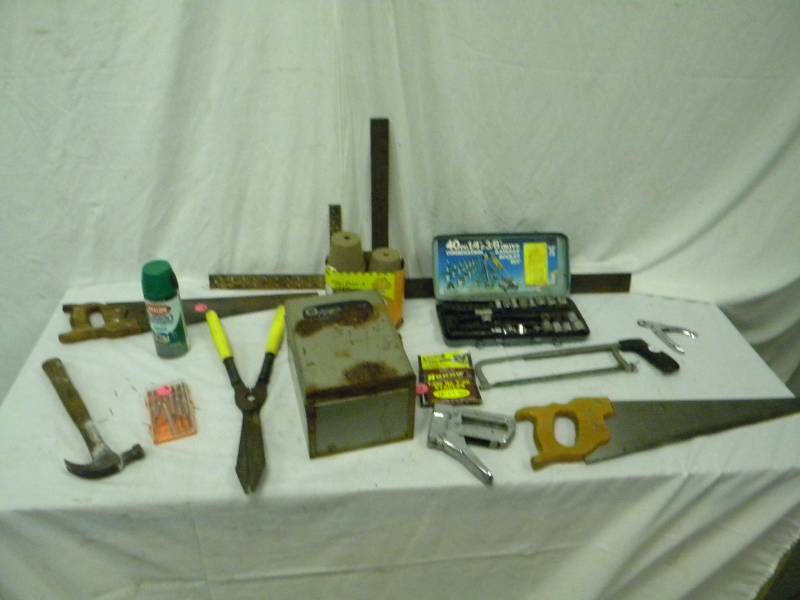 lot 244 image: Tool Lot