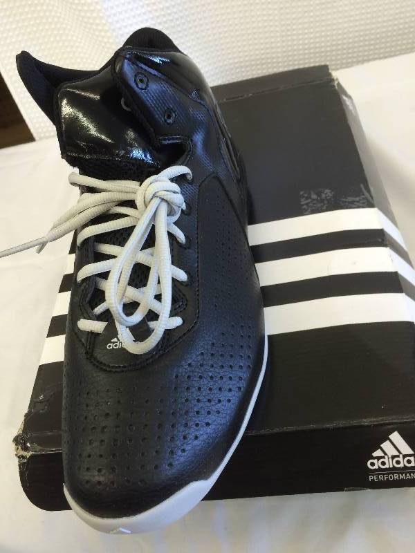mens adidas shoes size 10.5